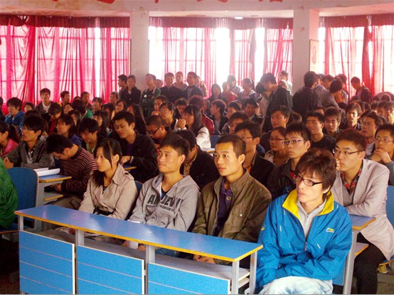 奇瑞、宇通等知名公司来我院招聘