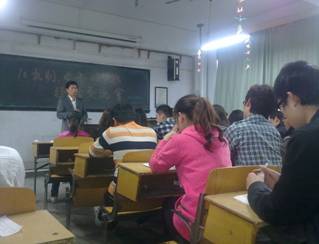 我院召开电子、机制班干部交流会