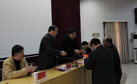 机电工程学院举办“超达阀门班”颁奖仪式暨招聘会