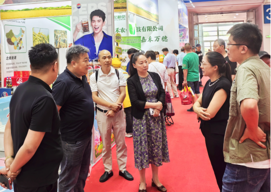 bat365在线官方网站赴榕参加海峡两岸经贸会  校企合作助推非遗传承与产业创新159