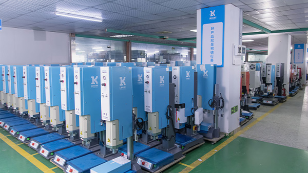 苏州伺服超声波塑料焊接机在灯饰行业高效应用(图1)